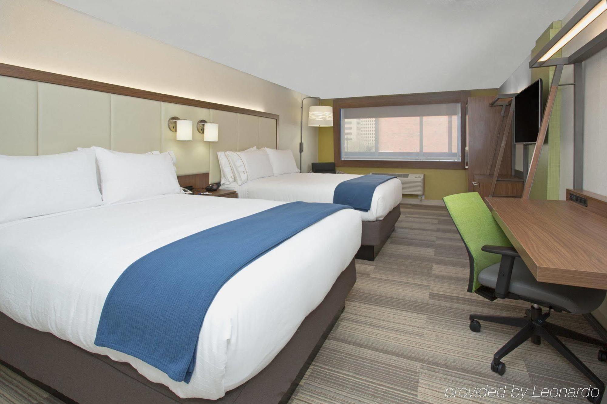 Holiday Inn Express & Suites Salisbury By Ihg Exterior photo